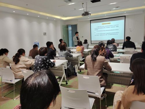 學(xué)黨史辦實(shí)事，滎陽市科工信局舉辦科技型企業(yè)政策解讀會(huì)助力企業(yè)管理升級(jí)